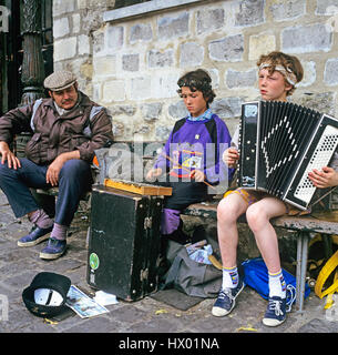 Des musiciens de rue Paris France Europe Banque D'Images