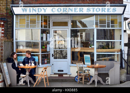 Windy Corner Stores, Whitstable, Kent, Banque D'Images