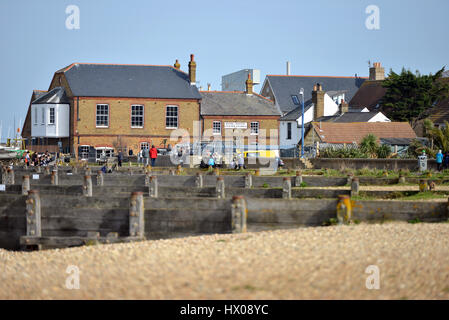 Pêche aux huîtres de Whitstable, Kent entreprise Banque D'Images