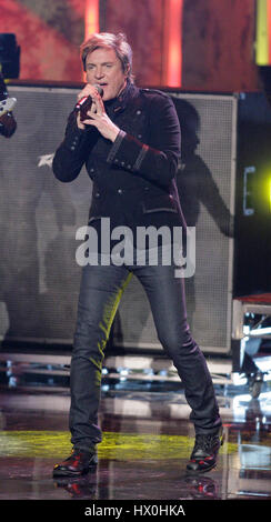 Chanteur Simon Lebon de Duran Duran en prestation au 2007 American Music Awards au Nokia Center de Los Angeles le dimanche, Novembre 18, 2007. Crédit photo : Francis Specker Banque D'Images