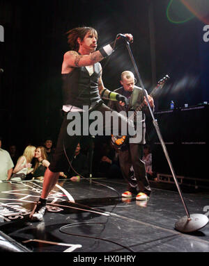 Anthony Kiedis, le chanteur du groupe de rock, les Red Hot Chili Peppers, effectue à Hollywood, CA au cours de la troisième assemblée annuelle au profit du charivari Silverlake Conservatory of Music le samedi 5 mai 2007. Crédit photo : Francis Specker Banque D'Images