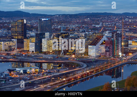 Le projet de code à barres est une section de la partie, ils affichent du Fjord VILLE réaménagement sur l'ancien quai et des terrains industriels, dans le centre d'Oslo. La zone Banque D'Images