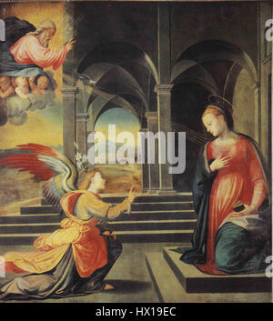 'Annunciazione' (Annonciation) de FRA Paolino da Pistoia présente la scène biblique où l'ange Gabriel annonce à la Vierge Marie qu'elle concevra le fils de Dieu. L’œuvre se caractérise par sa manipulation délicate de l’espace, de la lumière et des expressions émotionnelles des figures impliquées. Banque D'Images