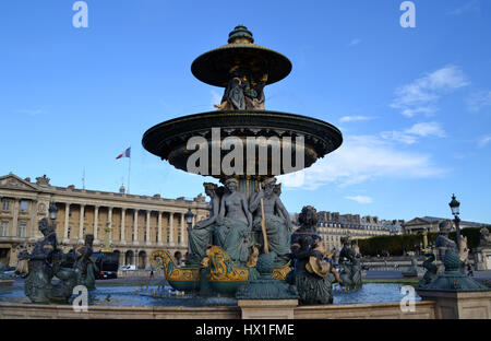 Fontaine de la Place de la Concorde à Paris, France Banque D'Images