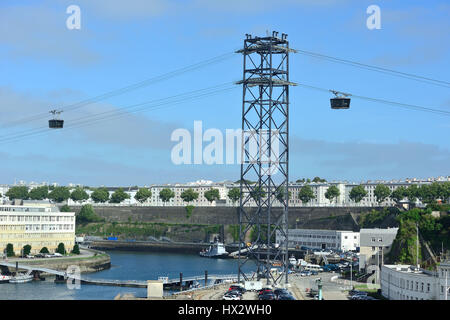 Brest (Bretagne, nord-ouest de la France) : l'essai du téléphérique urbain sur 2016/09/28 Banque D'Images