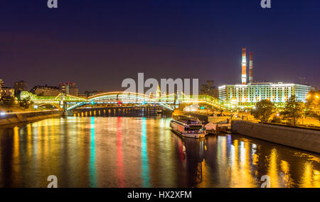 Bogdan Khmelnitski (Pont ferroviaire) à Moscou Banque D'Images