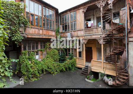 Maisons anciennes de l'époque soviétique dans la région de Tbilissi, Géorgie Banque D'Images