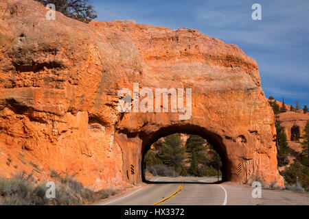 Red Canyon Tunnels, Dixie National Forest, L'Autoroute 12 Scenic Byway, Utah Banque D'Images