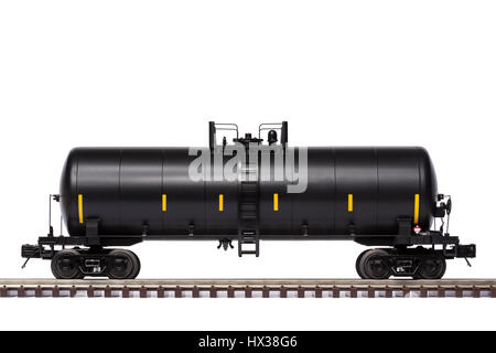 Railroad Tank Car - un réservoir d'huile de fer noir voiture sur voie de chemin de fer. Banque D'Images