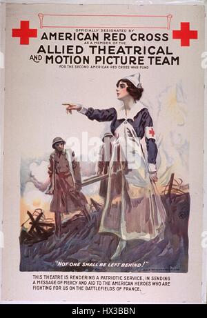 Poster publié par l'American National Red Cross, représentant une infirmière et deux corpsmen sur un champ de bataille, 1917. La permission de la National Library of Medicine. Banque D'Images