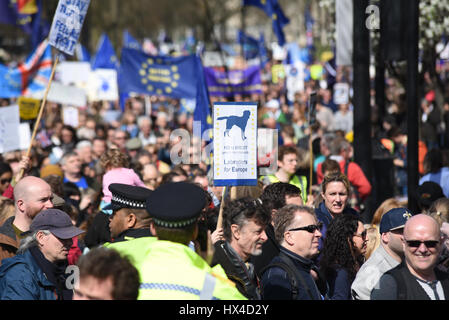 Une marche a eu lieu à Londres pour manifester contre le "Brexit" et l'article 50 - le retrait du Royaume-Uni de l'Union européenne Banque D'Images