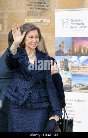 La Reine Sofia pendant le concert inaugural du quatrième cycle de musique de chambre des villes du patrimoine mondial dans la Cathédrale Santa María de Caceres. 03/24/2017 Banque D'Images