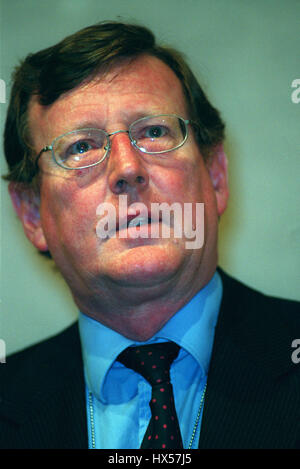 MP David Trimble, chef du parti unioniste de l'ULSTER Le 17 octobre 1999 Banque D'Images