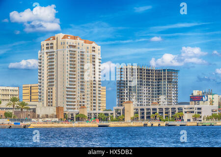 Le centre-ville de Jacksonville, en Floride sur la St John's River. Banque D'Images