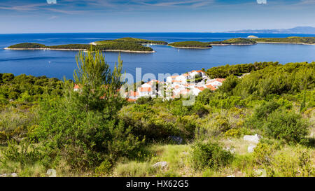 Île Hvar, îles Pakleni. Croatie. Mer Adriatique. Croazia. Végétation méditerranéenne. Europe. Banque D'Images