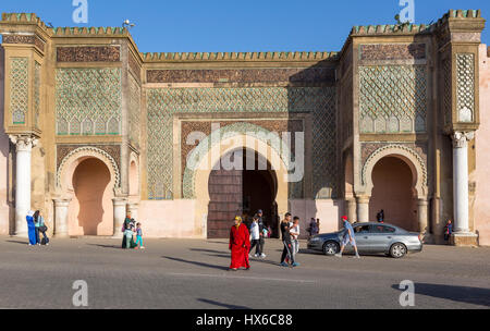 Meknes, Maroc. Bab Mansour, construit 1672-1732. Banque D'Images