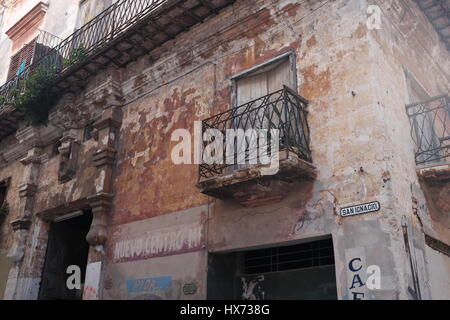 La Havane Cuba 2017 balcon Banque D'Images