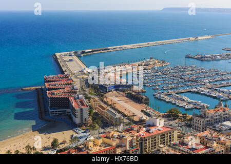 Vue aérienne du port et de la Marina d'Alicante, Alicante, Espagne Banque D'Images