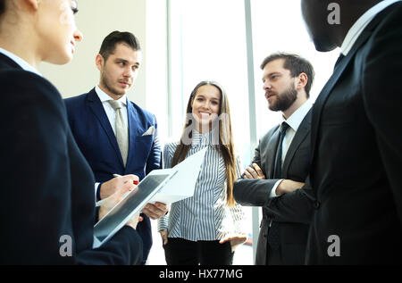 Les gens d'affaires de la coopération d'équipe de travail de la Conférence. Banque D'Images