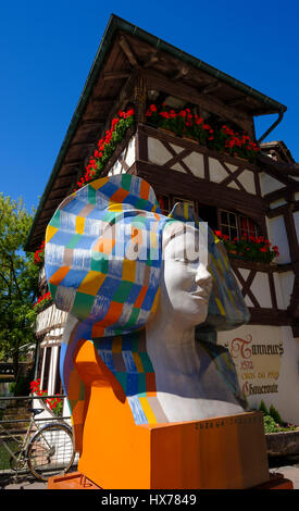 'Un tour de Terre Jaczowa 2007 par Zuzana sculpture, art de la rue, Strasbourg, Alsace, France Banque D'Images