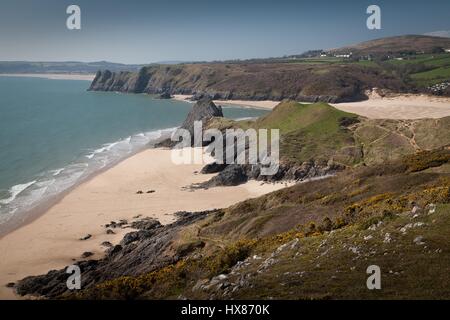 Pobbles Bay, trois falaises Bay, le Grand Tor et Oxwich Bay sur la péninsule de Gower, Swansea. Banque D'Images