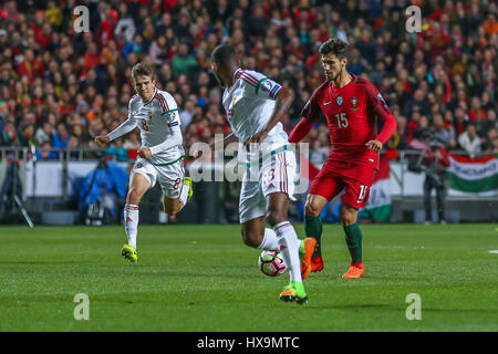 25 mars 2017. Lisbonne, Portugal. Le milieu de terrain du Portugal Andre Gomes (15) pendant la coupe du monde FIFA 2018 qualificateur entre le Portugal et la Hongrie crédit: Alexandre de Sousa/Alay Live News Banque D'Images