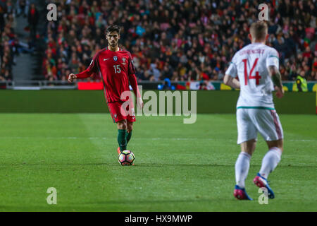 25 mars 2017. Lisbonne, Portugal. Le milieu de terrain du Portugal Andre Gomes (15) pendant la coupe du monde FIFA 2018 qualificateur entre le Portugal et la Hongrie crédit: Alexandre de Sousa/Alay Live News Banque D'Images