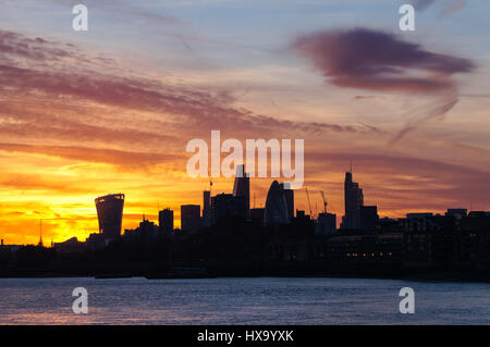 Magnifique coucher de soleil à Londres Angleterre Royaume-Uni UK Banque D'Images