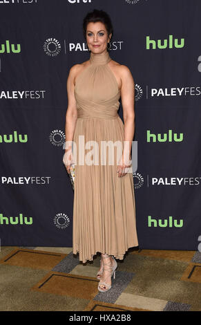 Hollywood, Californie, USA. Mar 26, 2017. Bellamy Young arrive pour le Paleyfest LA 2017 - scandale au Kodak Theater. Credit : Lisa O'Connor/ZUMA/Alamy Fil Live News Banque D'Images