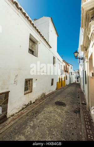 Ruelle de village port de Tarifa, Espagne Banque D'Images