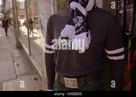 Scotland flag rugby shirt sporran kilt six nations shirt kitsch Banque D'Images