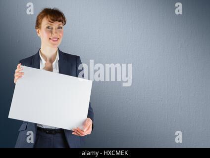 Digital composite of business woman avec carte vierge contre l'arrière de la marine Banque D'Images