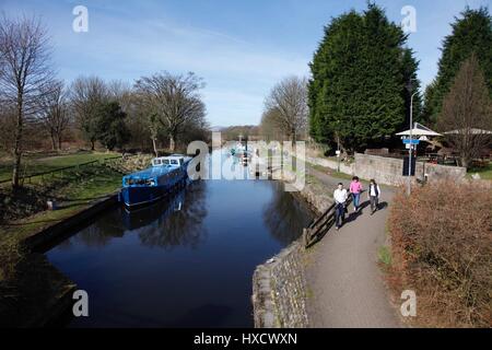 Kirkintilloch Glasgow, 27 mars 2017. Matin ensoleillé le long de la Forth and Clyde Canal. Alan Oliver/Alamy Live News. Banque D'Images