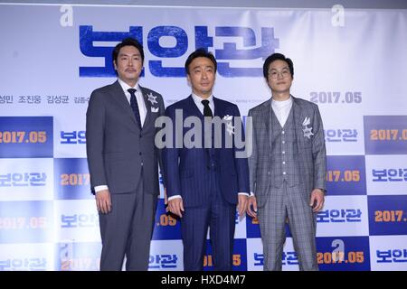 Séoul, Corée. Mar 27, 2017. Jin-ung Jo et Sung-Min Lee assister à la conférence de la production de l'agent de sécurité à Séoul, Corée, le 27 mars, 2017.(La Chine et la Corée à l'homme) Credit : TopPhoto/Alamy Live News Banque D'Images