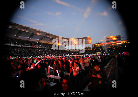 L'atmosphère à la foule 2015 RADIO KIIS FM Wango Tango à l'StubHub Center on Mai 9th, 2015 à Carson, Californie. Banque D'Images