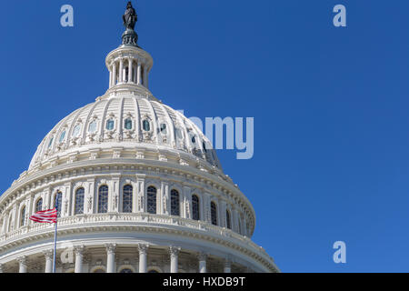 Une vue sur le dôme du Capitole à Washington, DC. Banque D'Images