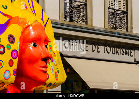 'Cerf-tête' sculpture de Marc Felten, 2016 L'Art de la rue, Strasbourg, Alsace, France Banque D'Images