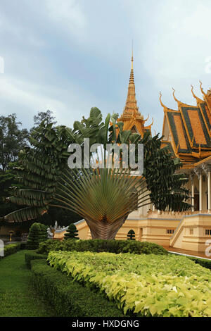 La salle du trône (Preah Timeang Vinicchay Tevea), du Palais Royal, Phnom Penh, Cambodge Banque D'Images