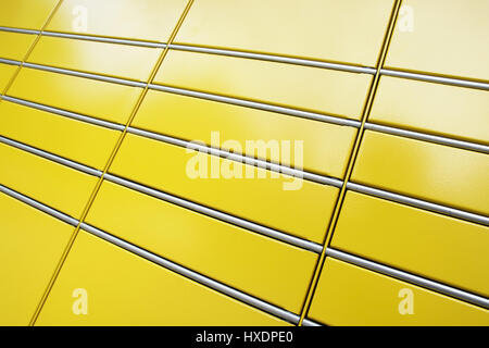 Champs d'un paquet gare de DHL, Fecher eines der Paketstation DHL Banque D'Images