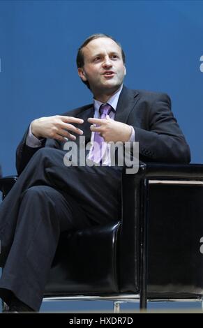 STEVE WEBB DÉPUTÉ, MINISTRE D'ÉTAT POUR LES PENSIONS 21 Septembre 2010 L'AAC LIVERPOOL ANGLETERRE Banque D'Images