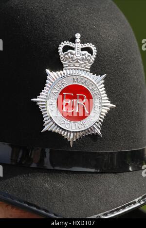 La police du Grand Manchester POLICE BADGE BADGE CASQUE CASQUE 23 mars 2012 MANCHESTER EYE HOSPITAL MANCHESTER EN ANGLETERRE Banque D'Images