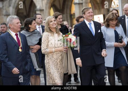 DIETER REITER MAXIMA REINE ROI WILLEM-ALEXANDER & PETRA REITER KING & QUEEN OF THE NETHERLAND 13 avril 2016 LA MARIENPLATZ MUNI Banque D'Images