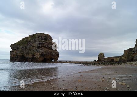 Plage, Marsden marsden grotto South Shields Banque D'Images