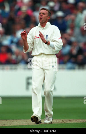 DOMINIC CORK ANGLETERRE & DERBYSHIRE CCC 16 Juin 1998 Banque D'Images