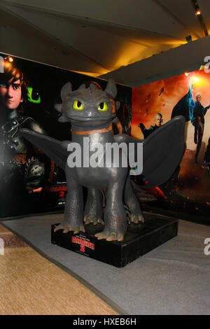 BANGKOK - MAI. 11 : un modèle de dragon en Thaïlande Comic Con 2014 le 11 mai, 2014 à Siam Paragon, Bangkok, Thaïlande. Banque D'Images