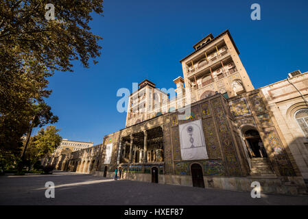 Édifice de l'ol Emareh Shams (soleil) dans la construction du Palais du Golestan (Palais des fleurs), l'ancien complexe Qajar royale dans la ville de Téhéran, capitale de l'Iran Banque D'Images