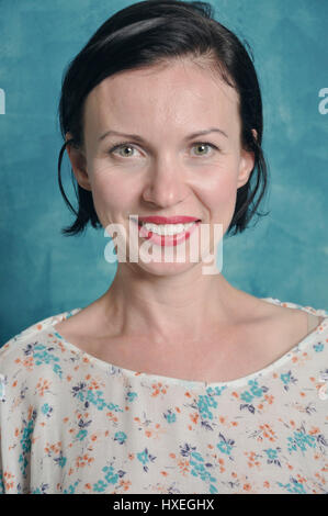 Portrait of mid adult woman Banque D'Images