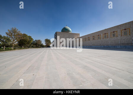 Vue du square le mausolée de l'Ayatollah Khomeiny, abrite la tombe de Ruhollah Khomeiny et sa famille dans la ville de Téhéran, capitale de l'Iran Banque D'Images