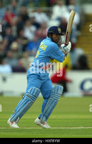 SACHIN TENDULKAR INDE ÖRNSKÖLDSVIK ÖRNSKÖLDSVIK DURHAM 04 Juillet 2002 Banque D'Images