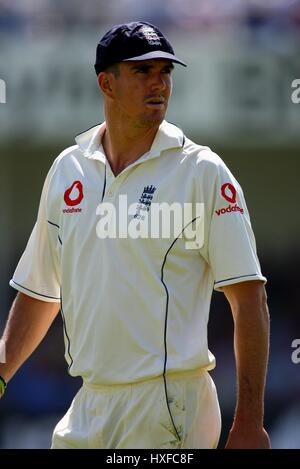 KEVIN PIETERSEN L'ANGLETERRE & HAMPSHIRE CCC NOTTINGHAM TRENT BRIDGE ANGLETERRE 02 Juin 2006 Banque D'Images